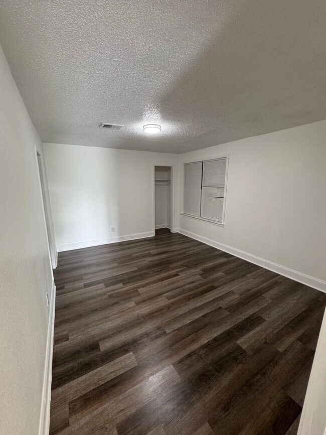 Building Photo - New Rental Opportunity in Memphis!