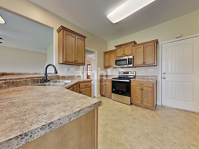 Foto del edificio - 6329 Asbury Pl