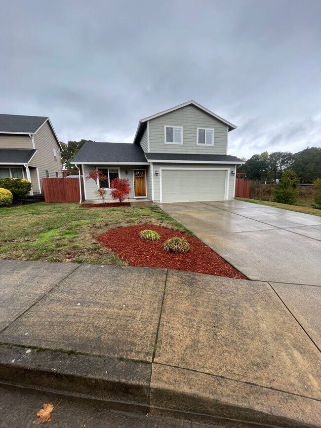 Foto del edificio - ** MOVE IN SPECIAL** 4 Bedroom House in Jefferson!