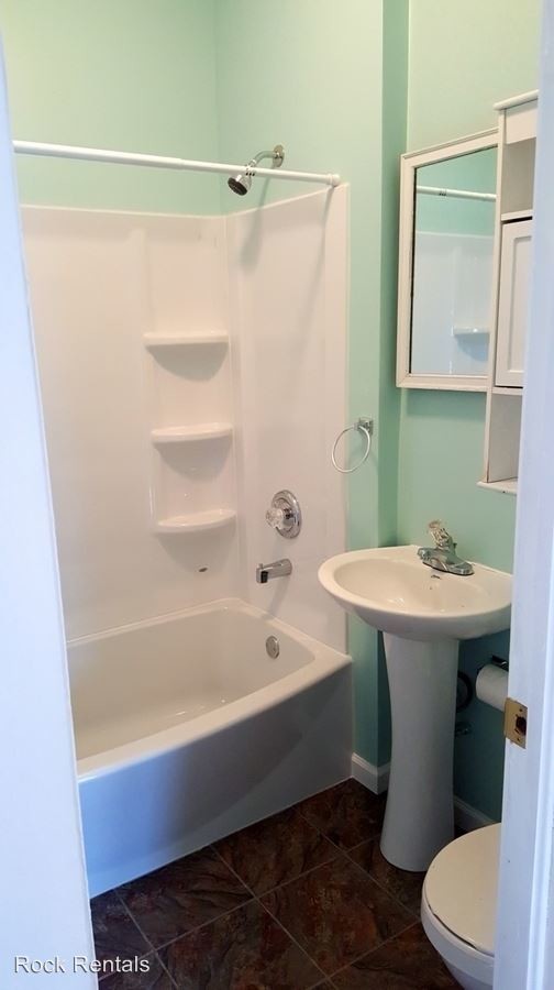 Building Photo - 2 br, 1 bath House - 804 N Ford St.