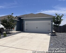 Building Photo - 525 Grayson Ln