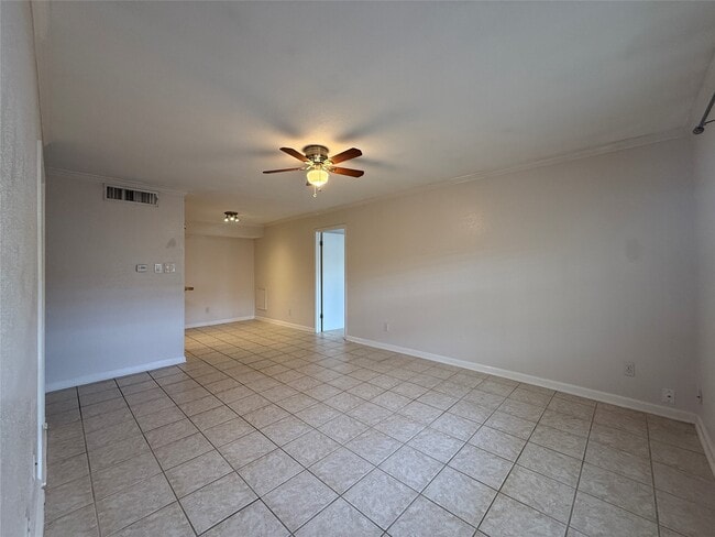 Building Photo - 2250 Bering Dr