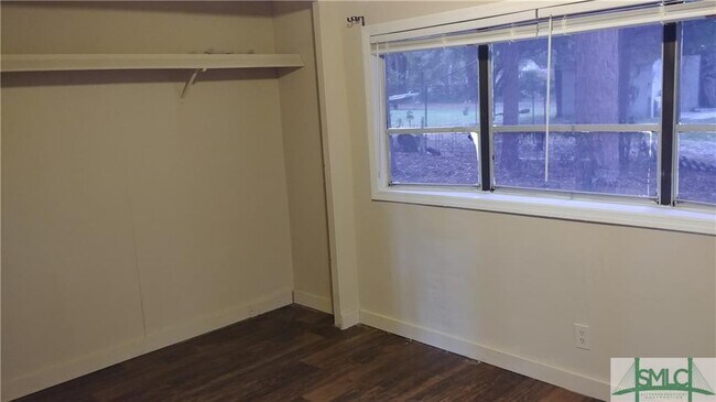 Building Photo - 286 Pine Ridge Dr