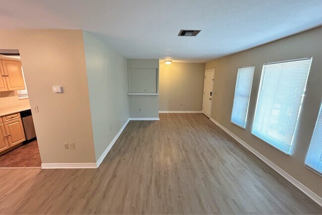 Building Photo - 4113 Lanai Dr