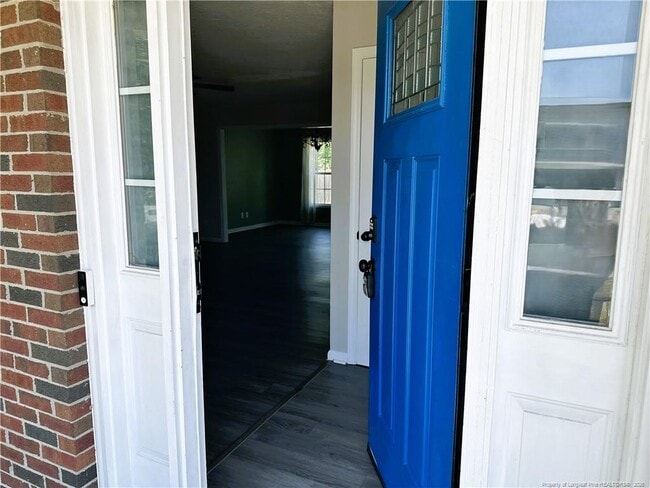 Building Photo - 1311 Shoshone Pl
