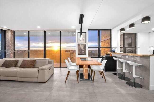 Foto del edificio - 780 NE 69th St