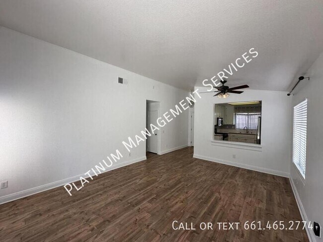 Foto del edificio - 45712 St Andrews St