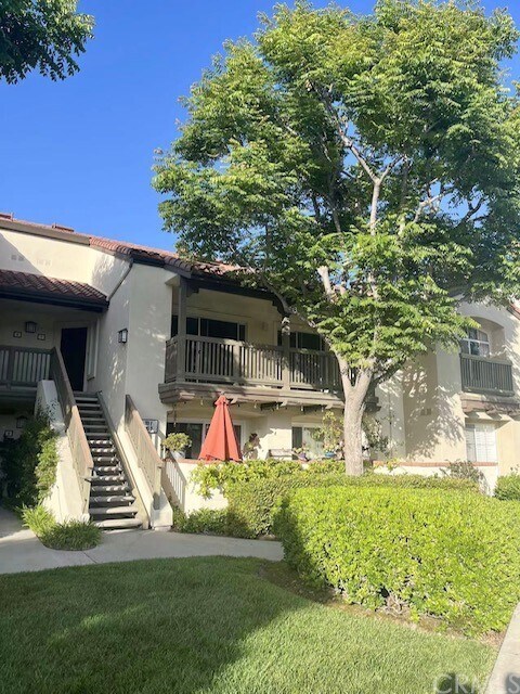 Building Photo - 181 S Cross Creek Rd