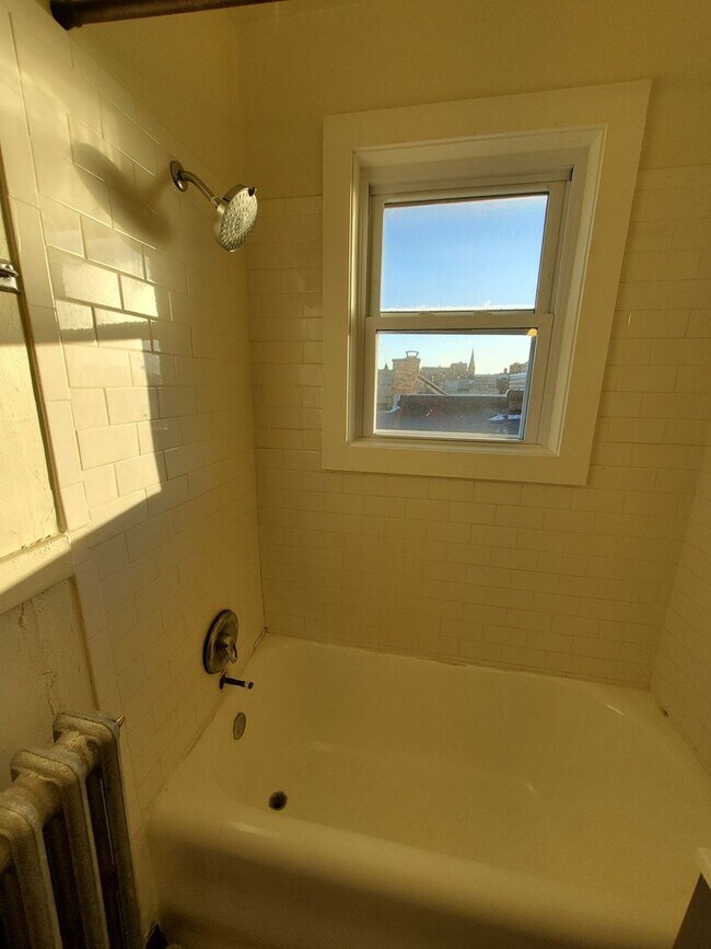 Foto del edificio - 614 6th St