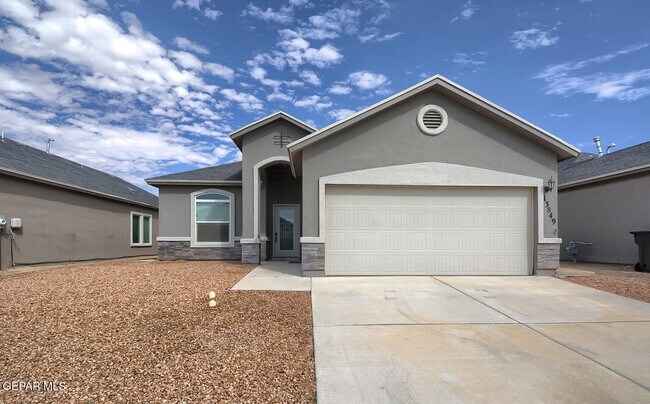 Foto del edificio - 13849 Garforth Ave