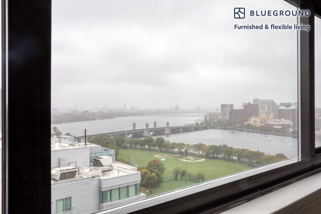 Foto del edificio - 10 Emerson Pl