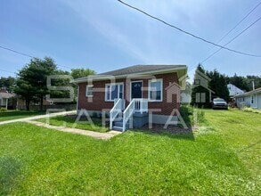 Building Photo - 2715 N Sherman St