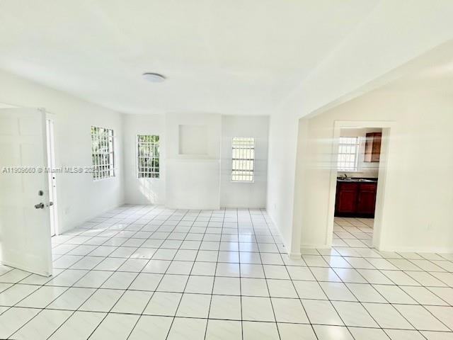 Building Photo - 569 NW 42nd St