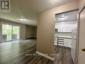 Building Photo - 11 Lowndes Ave