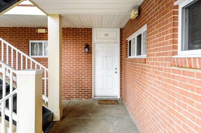 Foto del edificio - 2100 Grove Ave