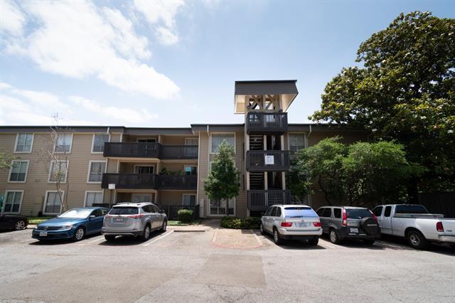 Building Photo - 4851 Cedar Springs Rd