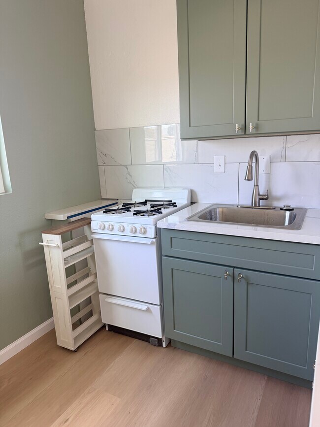 Foto del edificio - 13690 Old 215 Frontage Rd