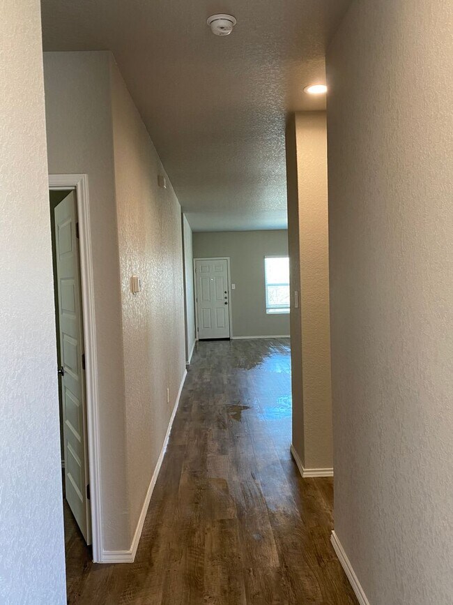 Foto del edificio - *Ringing in the New Year Special* | Four B...