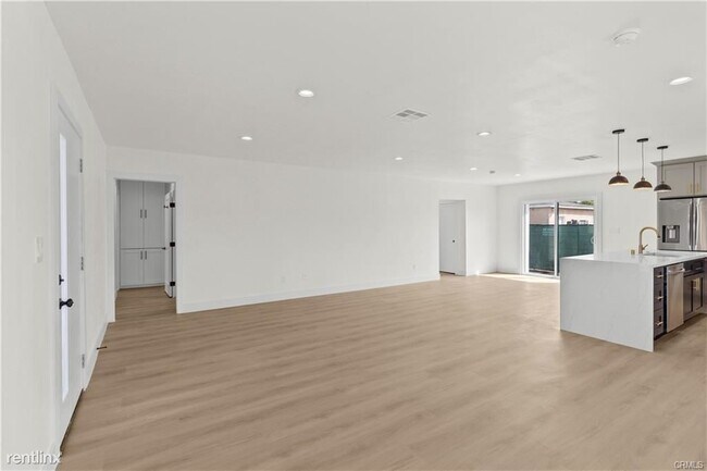 Building Photo - 4 br, 3 bath House - 3778 Artesia Blvd
