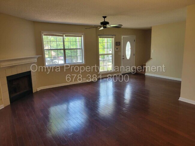 Building Photo - Beautiful Kennesaw Home in Great School District with Loft and Sunroom!