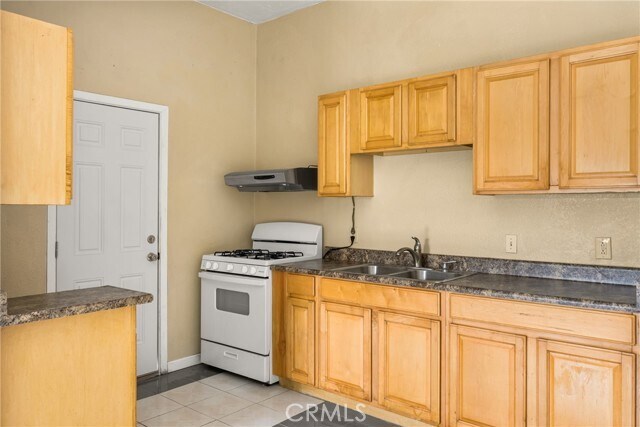 Foto del edificio - 1521 Junipero Ave