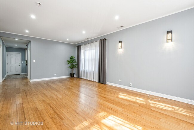 Foto del edificio - 5032 W Agatite Ave