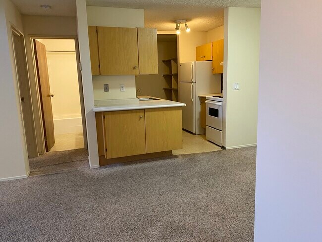 Photo du bâtiment - 7301-734A 4a St SW