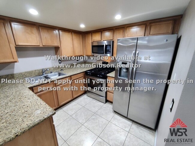 Foto del edificio - 1 Bedroom, Upstairs Condo