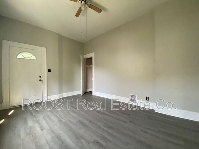 Foto del edificio - 902-904 1/2 S Limestone St.