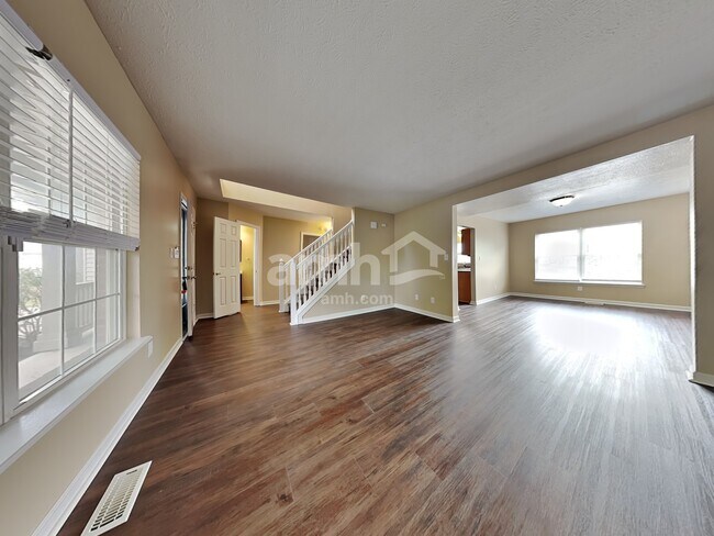 Building Photo - 1303 Black Lake Ct