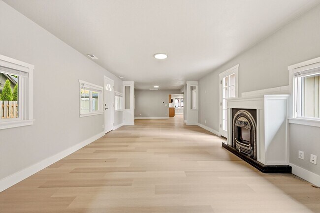 Foto del edificio - 1410 SE River Forest Rd