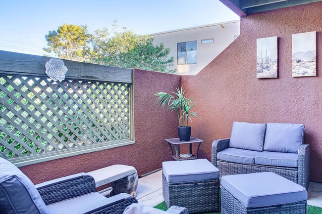 Foto del edificio - 3600 Hayden Rd