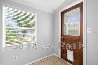 Building Photo - 1803 Douglas Ave