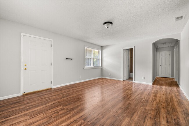 Building Photo - 3419 Mountain Terrace St
