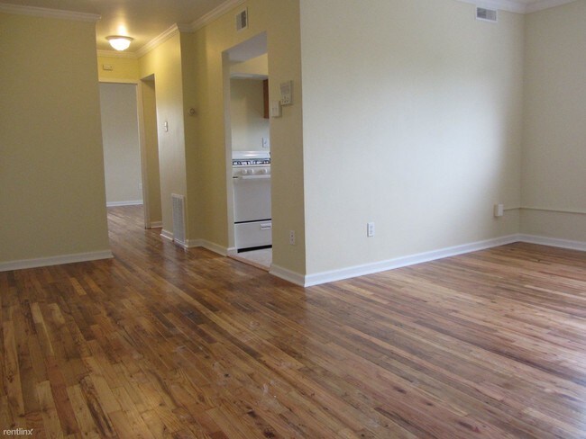 Building Photo - 5800 Stanton Ave