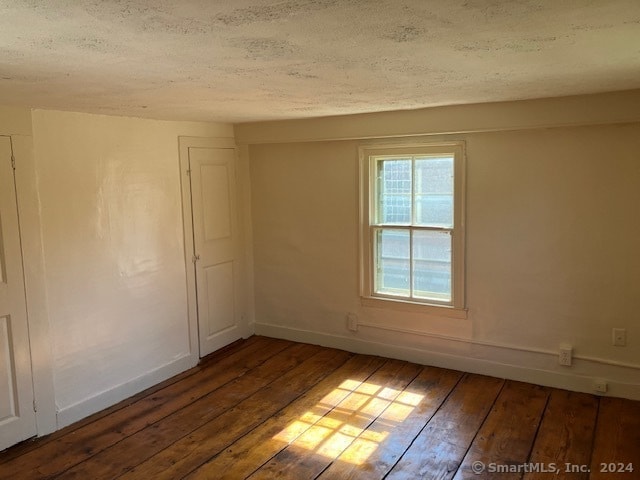 Building Photo - 60 Middle Haddam Rd