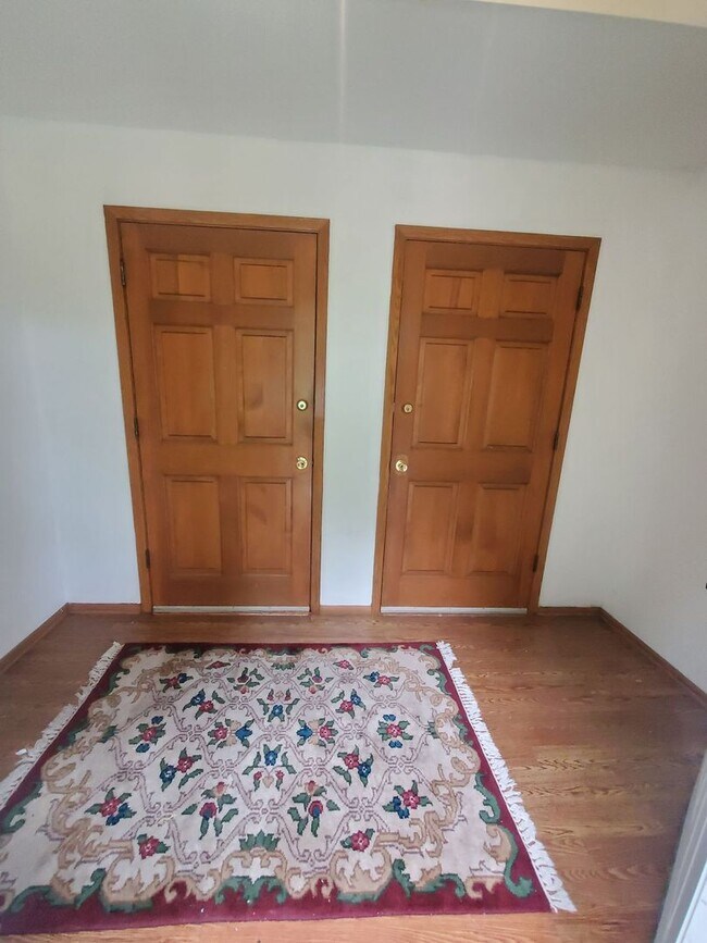 Foto del edificio - 2015-2017 S 95th St. (Duplex)