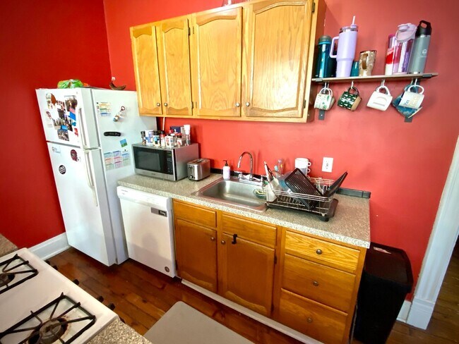 Foto del edificio - 715-17 Summerlea St