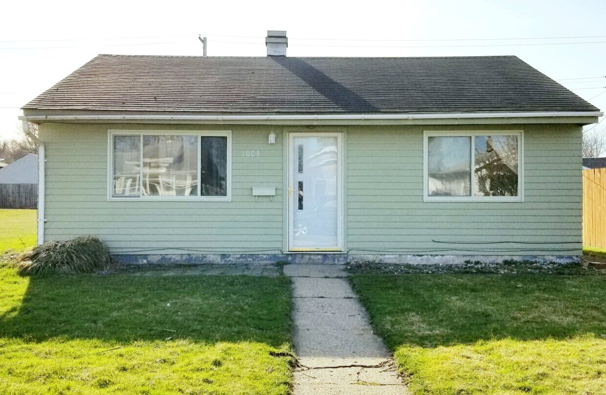 1003 Berlin Ave, Mishawaka, IN 46544 House Rental in Mishawaka, IN