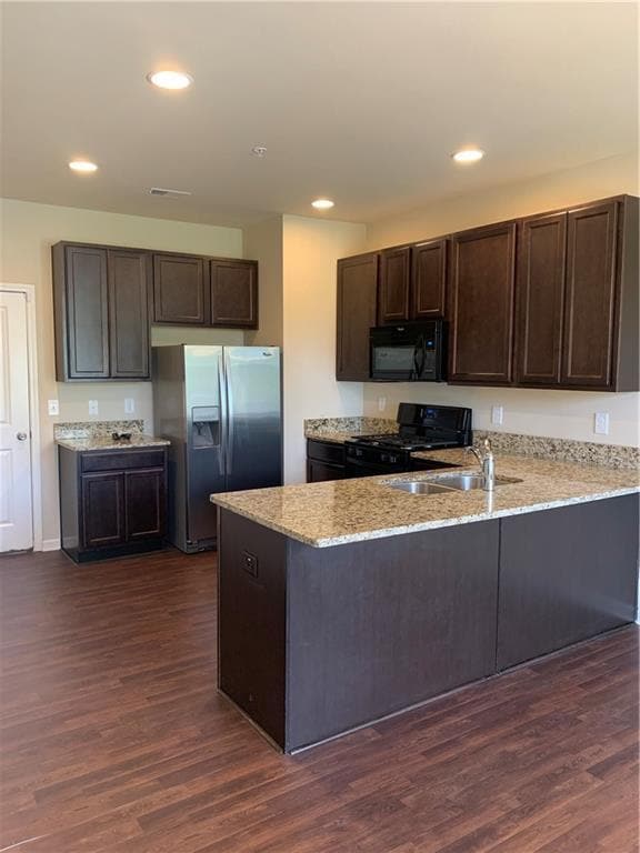 Building Photo - 3406 Castleberry Village Cir