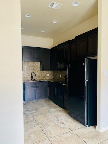 Foto del edificio - 5911 Cactus Flower Ln