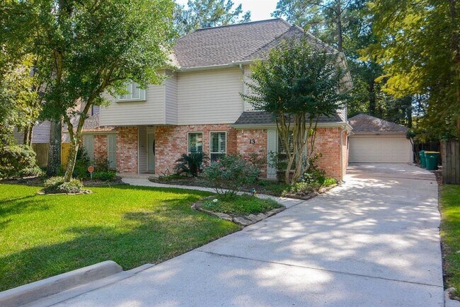 Foto del edificio - 13 Woodhaven Wood Dr