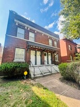 Building Photo - 4216-4218-4218 Arsenal St