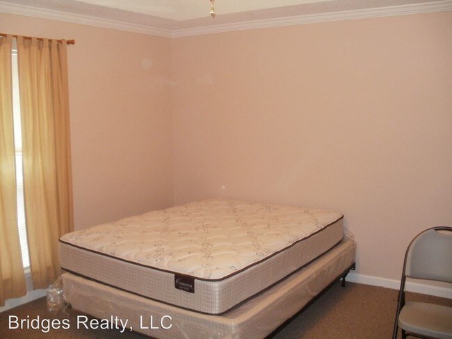 Foto del edificio - 120 Harvestwood Dr