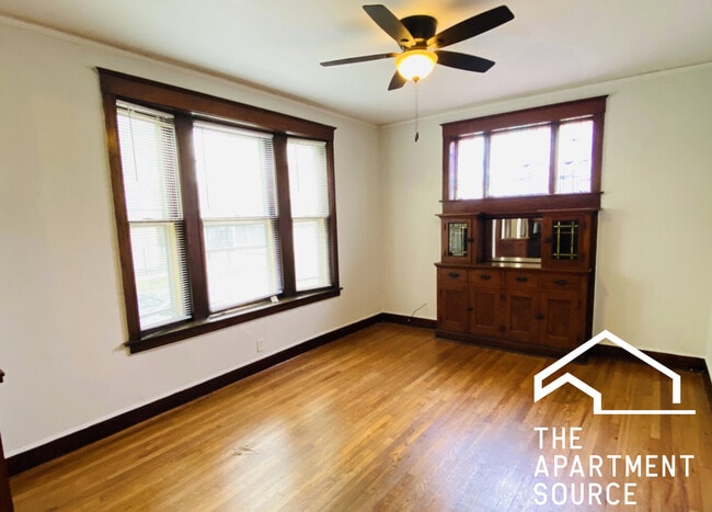 Foto del edificio - 4040 W Dickens Ave