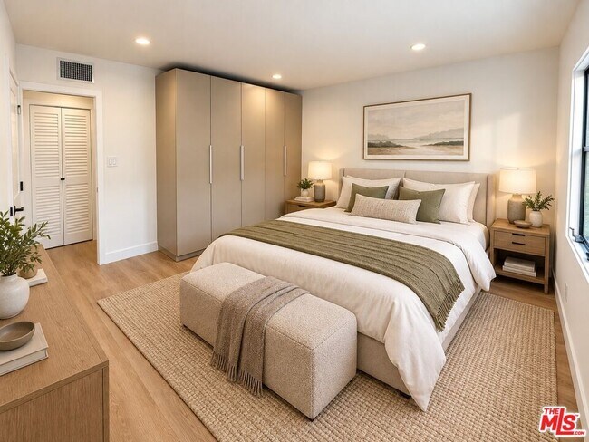 Foto del edificio - 8736 Holloway Dr