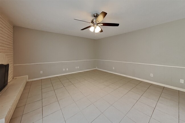 Building Photo - 18106 Navajo Trail Dr