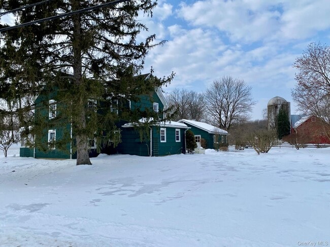 Building Photo - 42 Amity Rd