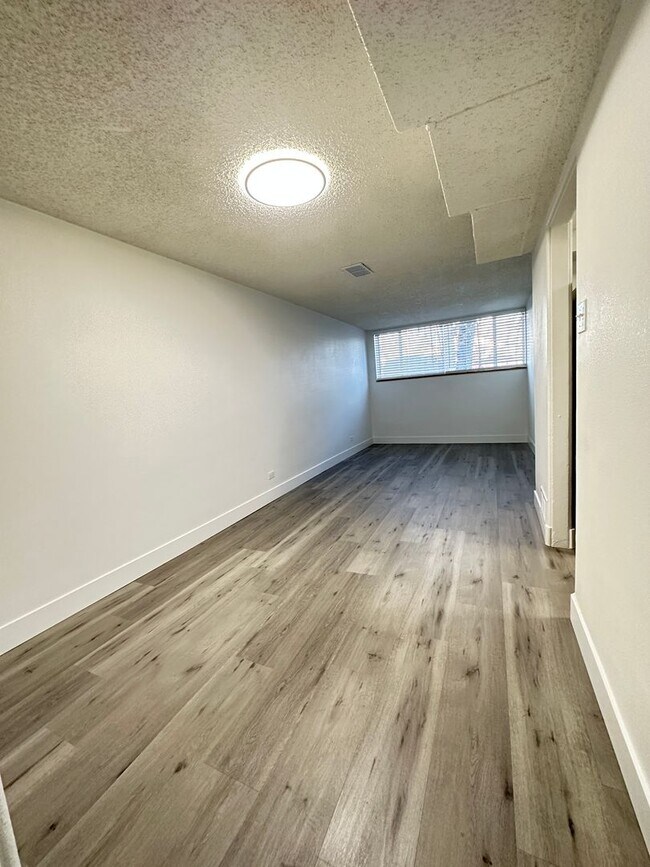 Foto del edificio - 2 Bedrooms Apartments At Tamarac