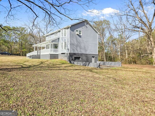 Foto del edificio - 3319 Clemons Rd